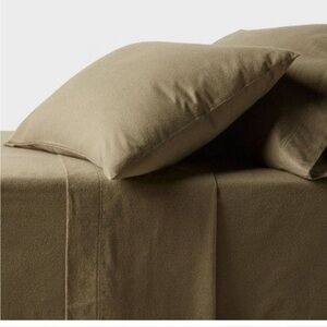 Threshold - Full Ultra Soft Flannel Sheet Set Green -NWT